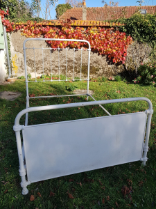 Ancien lit métal blanc 1900