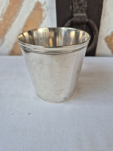 Timbale argentée ancienne